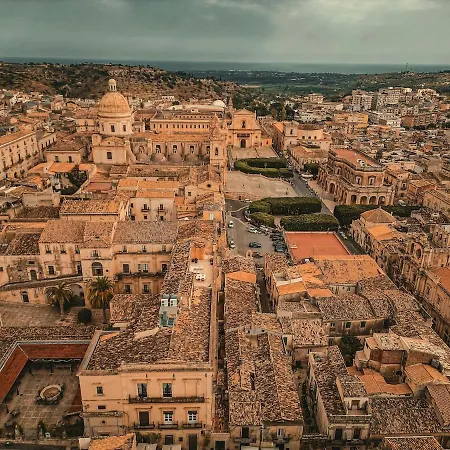 Casa Bella In Noto, A Unique Sicilian Casa de Férias Noto