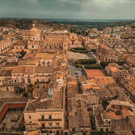 別荘 Casa Bella In Noto, A Unique Sicilian ノート